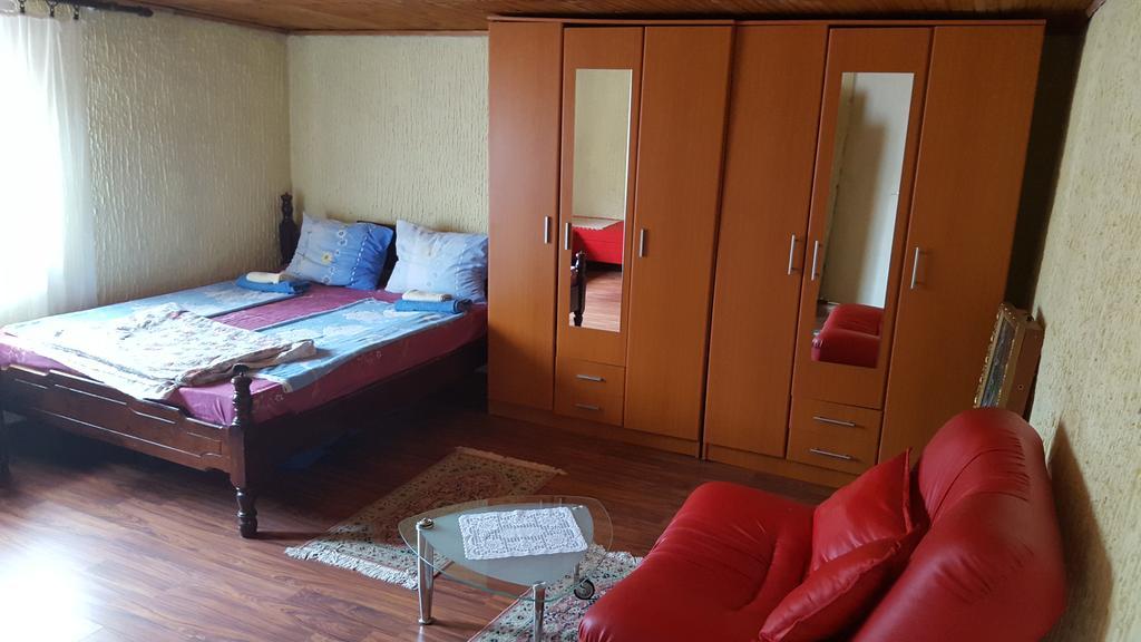 Apartmani Emil ポドゴリツァ エクステリア 写真