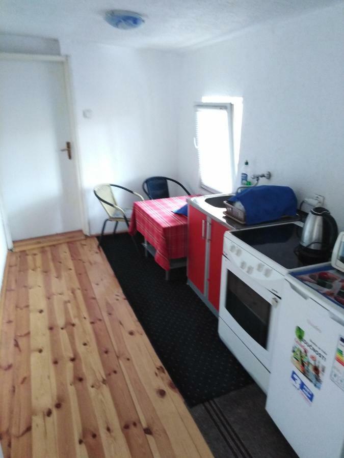 Apartmani Emil ポドゴリツァ エクステリア 写真